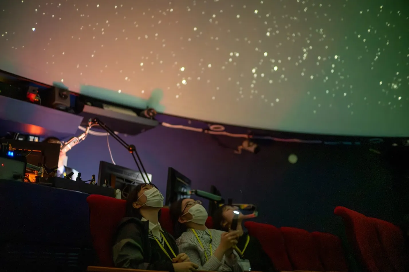 プラネタリウム実習の様子